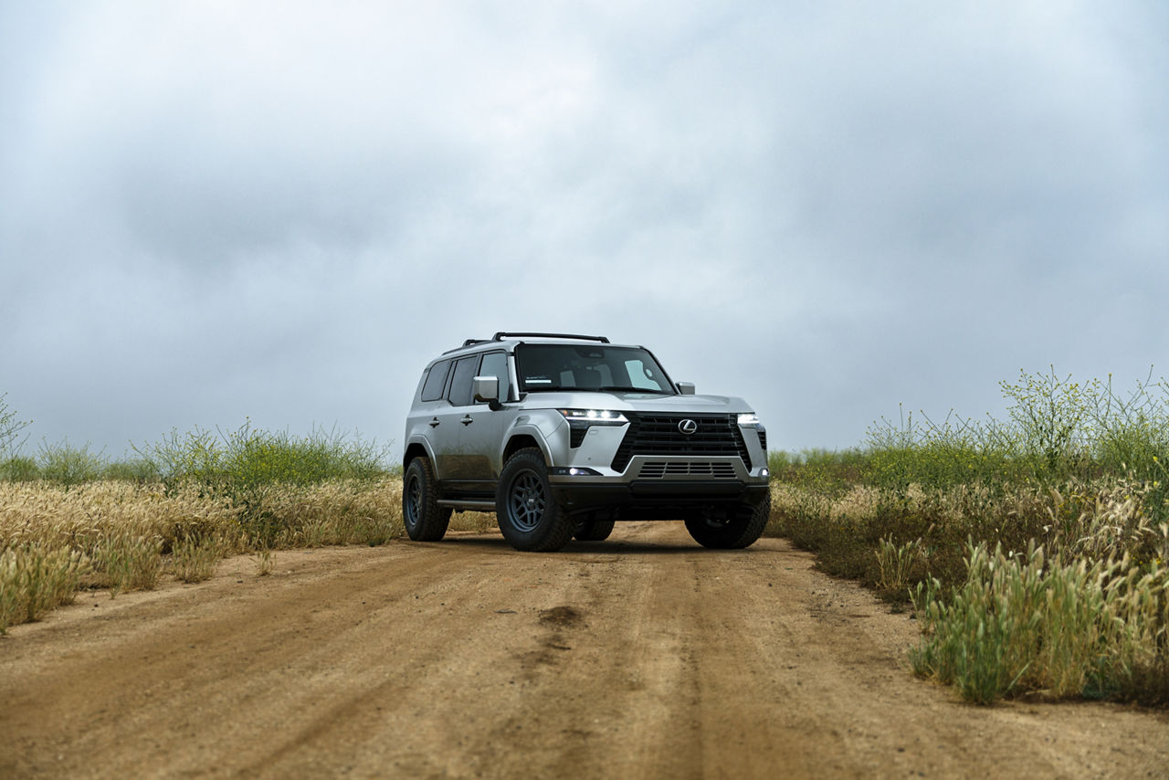 2024 Lexus GX550 - KMC MESA FORGED MONOBLOCK - Blue | KMC Wheels